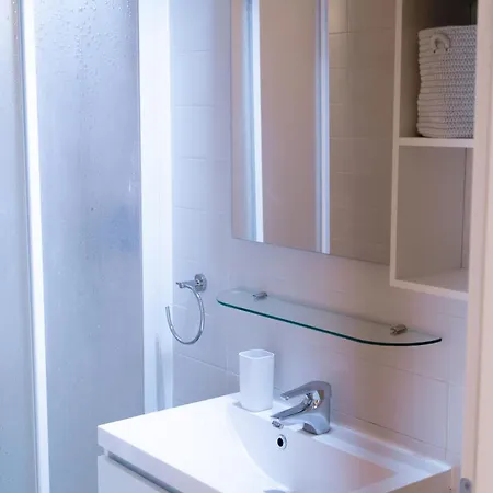 La Mansarda Modern House Daire