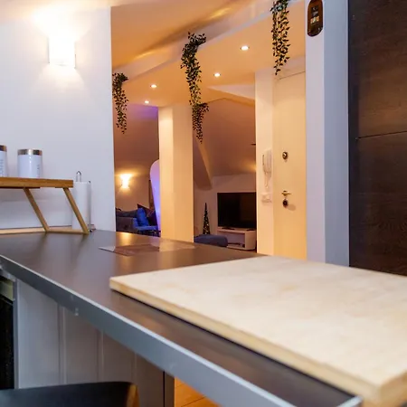 La Mansarda Modern House * Verona