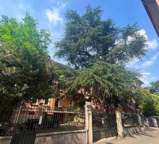 La Mansarda Modern House